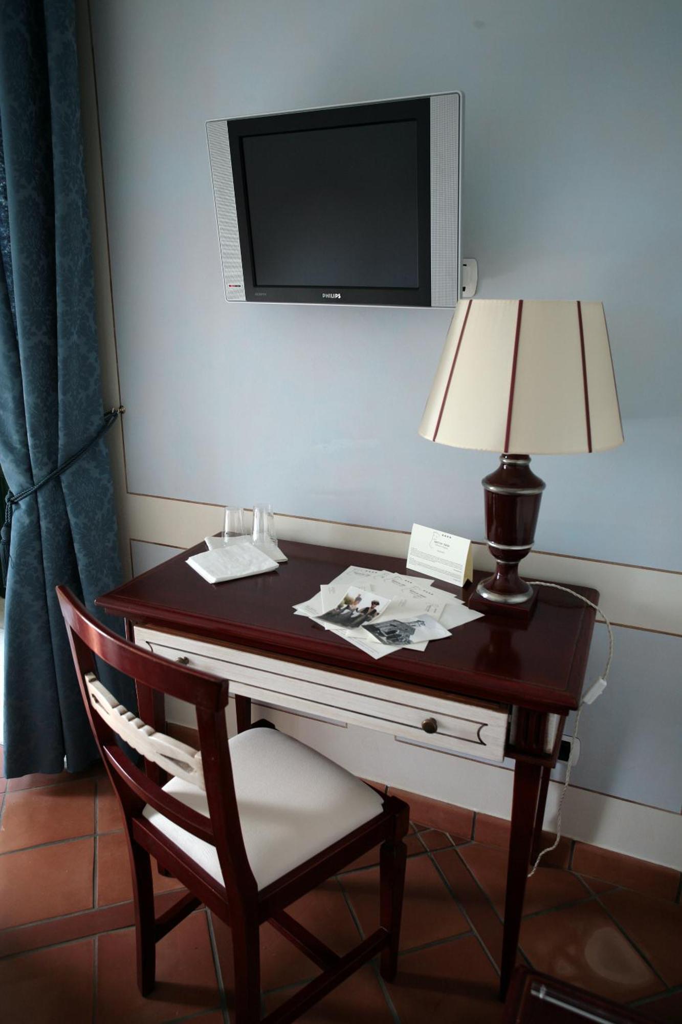 Antichi Feudi Dimora D'Epoca Hotel Teggiano Room photo