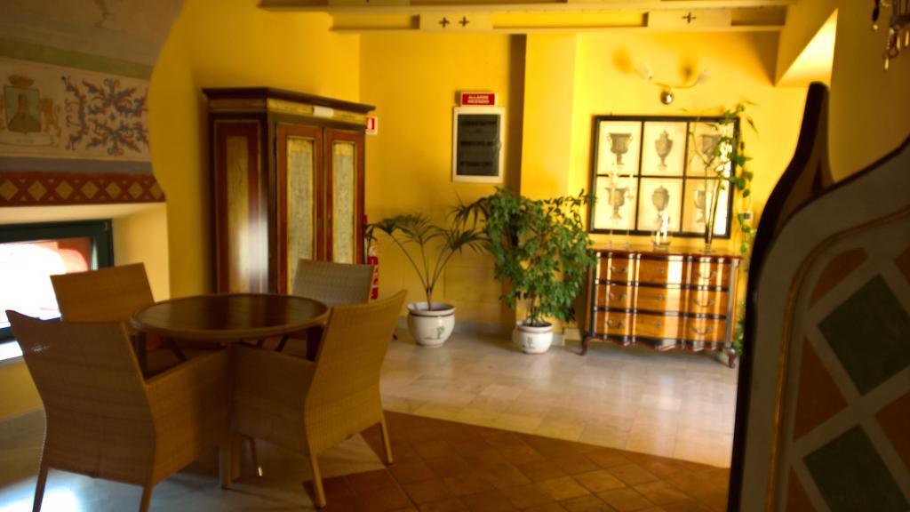 Antichi Feudi Dimora D'Epoca Hotel Teggiano Exterior photo